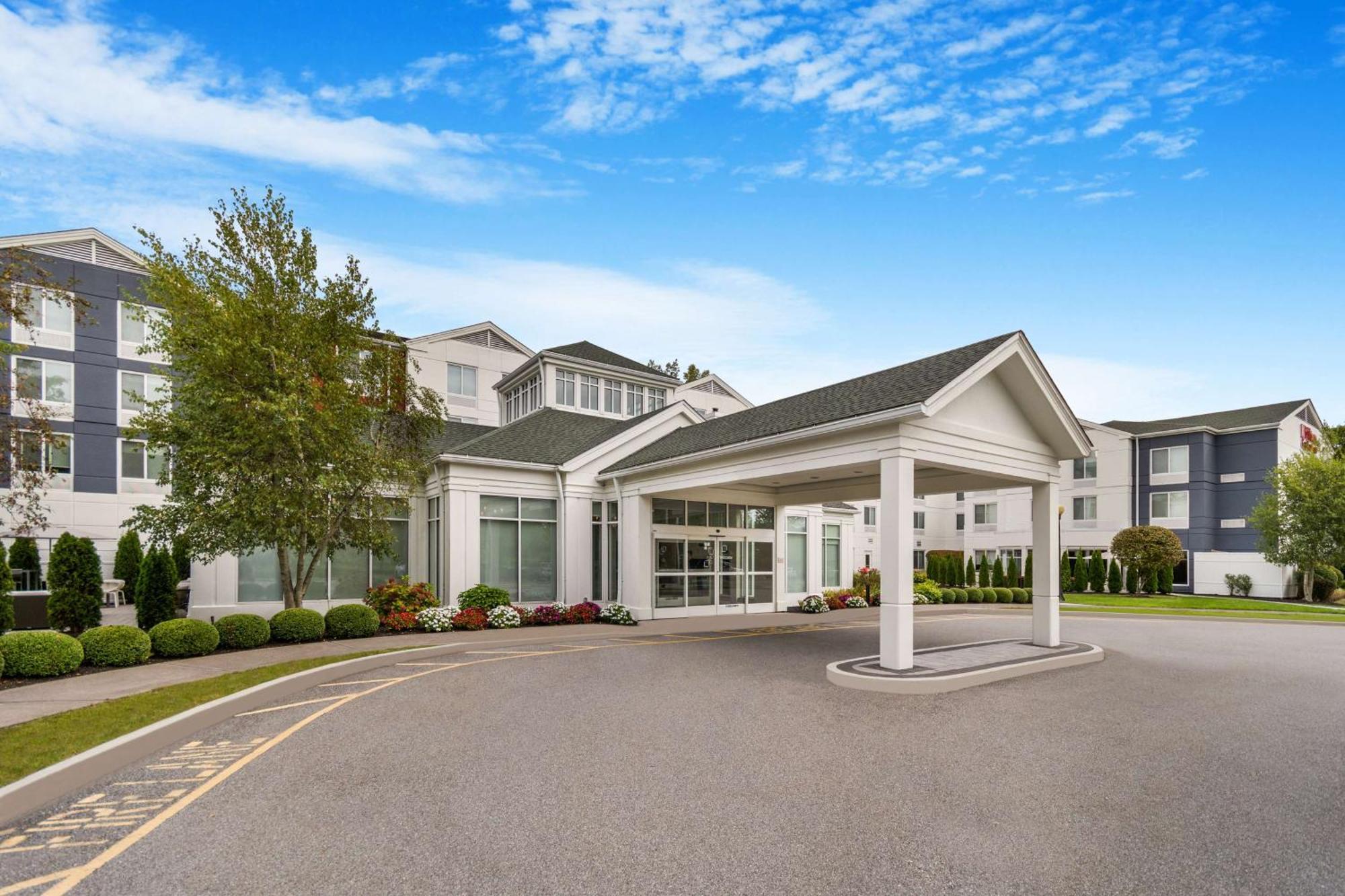 Hilton Garden Inn Danbury Bagian luar foto
