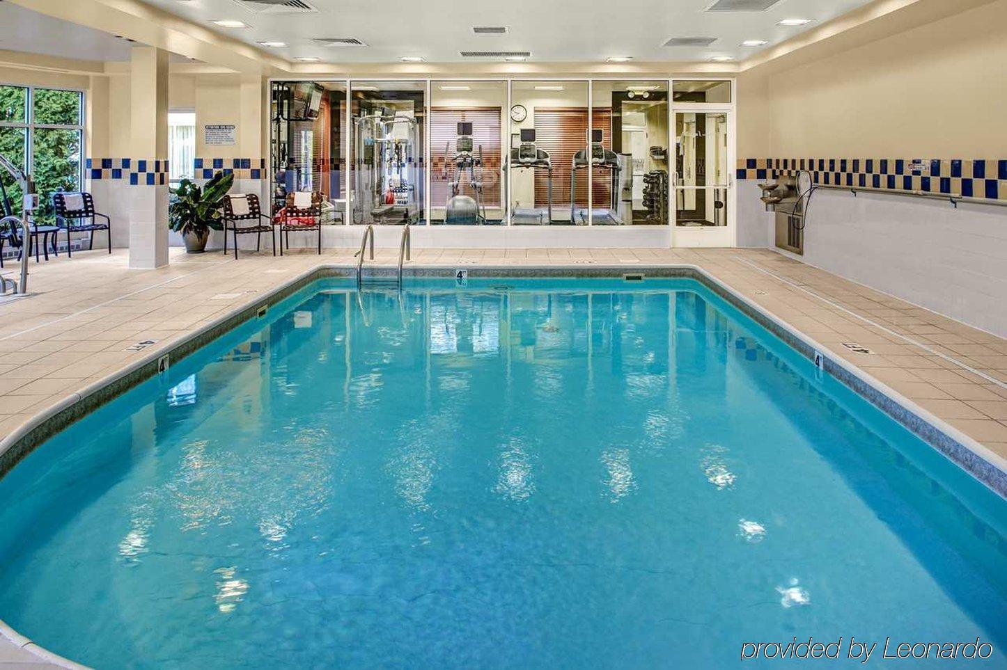 Hilton Garden Inn Danbury Bagian luar foto